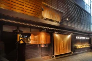麺匠の心つくし つるとんたん  宗右衛門町店の施設写真